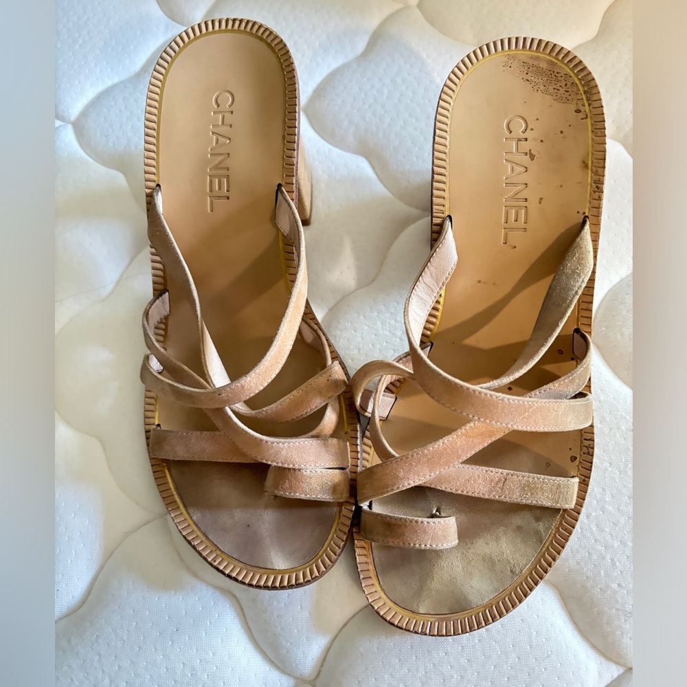 COPY - Chanel heels size 8.5